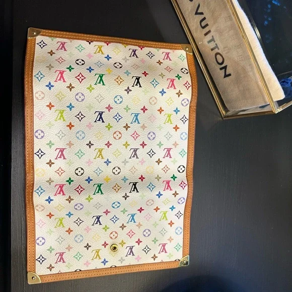 SOLD Limited edition Louis Vuitton White Monogram Multicolor Sarah Wallet - Picture 4 of 11